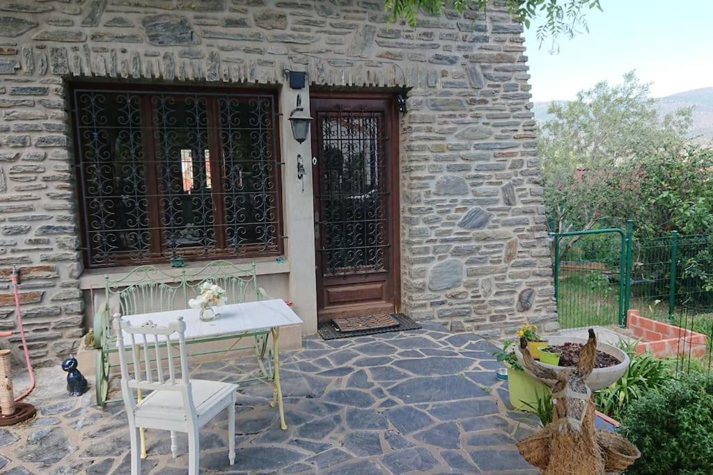 Appartement En Rez De Jardin Cyclistes Bien Venus Prades  Exterior photo